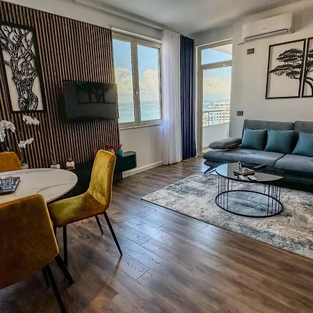 Lägenhet Luxurious Apartment, Historic Center & Sea View Durrës