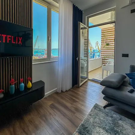 Lägenhet Luxurious Apartment, Historic Center & Sea View *